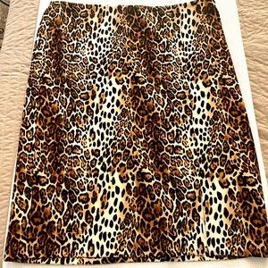 White House Black Market leopard pencil skirt 14P